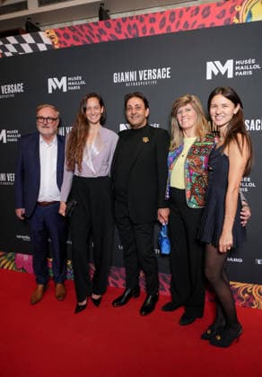 Karl von der Ahé exhibition curator , Eranthi Karamali, Iro Poniraki, Saskia Lubnow exhibition curator , Marco Antonio Caravano Personalities at the first major French retrospective devoted to Gianni Versace at the Musée Maillol in Paris on June 4, 2026 Gianni Versace Retrospective brings together nearly 450 exceptional pieces original creations and silhouettes, accessories, sketches, decorative objects, photographs, In a resolutely pop scenography designed by Nathalie Crinière, the exhibition retraces an entire career dedicated to creation, and reveals the multiple inspirations that shaped Versaces universe  Copyright: xAnne-SophiexGuebeyx xBestimagexAnne-SophiexGuebeyx xBestimagex