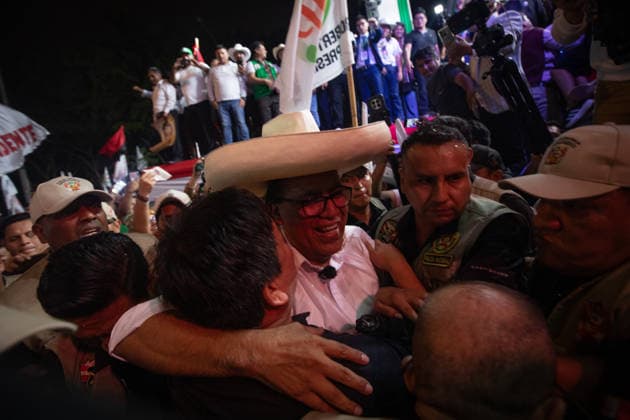 Peru Presidential Elections 2026 LIMA, PERU - JUNE 04: Roberto Sanchez, presidential candidate for Peru from the political party Together for Peru, holds his final campaign closing rally with his supporters at Campo de Marte in Lima, Peru on June 04, 2026. Jorge Cerdan Anadolu Lima Peru. Editorial use only. Please get in touch for any other usage.  Copyright: x2026xAnadoluxJorgexCerdanx