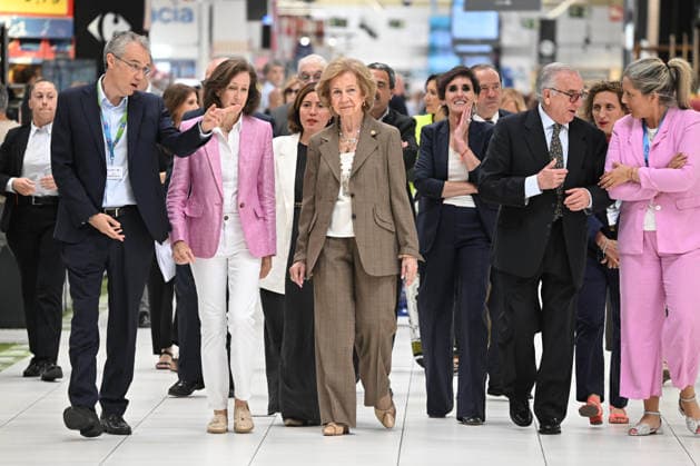 Queen Sofia visits one of the donation points on the occasion of the beginning of the Spring Collection of the Spanish Federation of Food Banks Queen Sofia visits one of the donation points on the occasion of the beginning of the Spring Collection of the Spanish Federation of Food Banks, on June 5, 2026, in Madrid Spain REINA SOFIA SOLIDARITY FOOD BANK JUNE 5, 2026 José Madrid Madrid Madrid Spain  Copyright: xJosÃ xOlivax 7573023