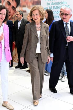 Queen Sofia visits one of the donation points on the occasion of the beginning of the Spring Collection of the Spanish Federation of Food Banks Queen Sofia visits one of the donation points on the occasion of the beginning of the Spring Collection of the Spanish Federation of Food Banks, on June 5, 2026, in Madrid Spain REINA SOFIA SOLIDARITY FOOD BANK JUNE 5, 2026 José Madrid Madrid Madrid Spain  Copyright: xJosÃ xOlivax 7573037