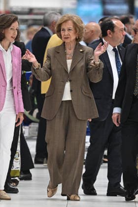 Queen Sofia visits one of the donation points on the occasion of the beginning of the Spring Collection of the Spanish Federation of Food Banks Queen Sofia visits one of the donation points on the occasion of the beginning of the Spring Collection of the Spanish Federation of Food Banks, on June 5, 2026, in Madrid Spain REINA SOFIA SOLIDARITY FOOD BANK JUNE 5, 2026 José Madrid Madrid Madrid Spain  Copyright: xJosÃ xOlivax 7573040