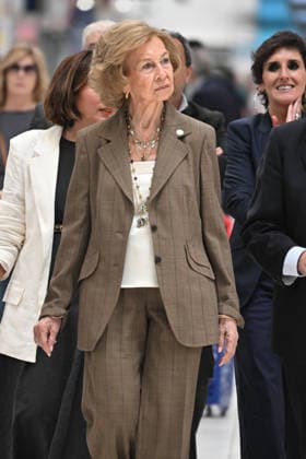 Queen Sofia visits one of the donation points on the occasion of the beginning of the Spring Collection of the Spanish Federation of Food Banks Queen Sofia visits one of the donation points on the occasion of the beginning of the Spring Collection of the Spanish Federation of Food Banks, on June 5, 2026, in Madrid Spain REINA SOFIA SOLIDARITY FOOD BANK JUNE 5, 2026 José Madrid Madrid Madrid Spain  Copyright: xJosÃ xOlivax 7573041