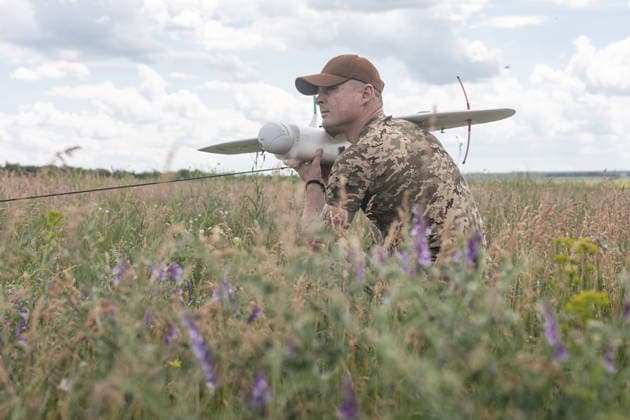Ukrainian drone unit in Donetsk Oblast DONETSK OBLAST, UKRAINE - JUNE 5: A Ukrainian soldier with a reconnaissance drone in the Donetsk Oblast, Ukraine, 5 June 2026 Diego Herrera Carcedo Anadolu Donetsk Ukraine. Editorial use only. Please get in touch for any other usage.  Copyright: x2026xAnadoluxDiegoxHerreraxCarcedox