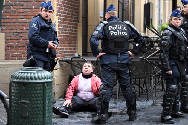 Demonstration in Brussels against planned budget cuts in education BRUSSELS, BELGIUM - JUNE 5: Belgian police search some of the protesters during a demonstration held against planned budget cuts in French-language education by students in Brussels, Belgium on June 5, 2026. Dursun Aydemir Anadolu Brussels Belgium. Editorial use only. Please get in touch for any other usage.  Copyright: x2026xAnadoluxDursunxAydemirx