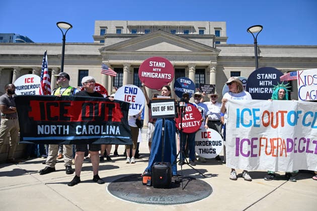 Protest against ICE detention centers in Charlotte CHARLOTTE, USA - JUNE 5: Concerned citizens gather in front of the Federal Court House to protest against ICE detention centers to be built in the state in Charlotte, NC, United States on June 5, 2026. Peter Zay Anadolu Charlotte United States. Editorial use only. Please get in touch for any other usage.  Copyright: x2026xAnadoluxPeterxZayx