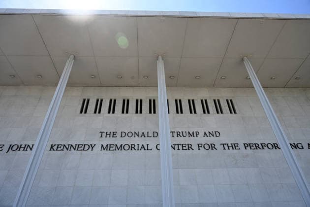 Kennedy Center Lawyers Direct Staff To Remove Trump s Name The Donald J. Trump and John F. Kennedy Memorial Center for the Performing Arts on June 5, 2026 in Washington, DC. A U.S. District Judge ruled that the Kennedy Center s name had been illegally changed and ordered that President Donald Trump s name removed by June 12. Photo by Olivier Douliery ABACAPRESS.COM Washington DC United States  Copyright: xDoulieryxOlivier ABACAx