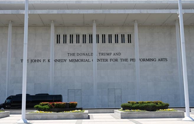 Kennedy Center Lawyers Direct Staff To Remove Trump s Name The Donald J. Trump and John F. Kennedy Memorial Center for the Performing Arts on June 5, 2026 in Washington, DC. A U.S. District Judge ruled that the Kennedy Center s name had been illegally changed and ordered that President Donald Trump s name removed by June 12. Photo by Olivier Douliery ABACAPRESS.COM Washington DC United States  Copyright: xDoulieryxOlivier ABACAx