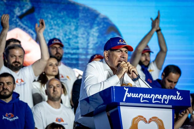 Ahead of parliamentary elections in Armenia YEREVAN, ARMENIA - JUNE 5: Armenian Prime Minister Nikol Pashinyan addressed his supporters at Republic Square ahead of Sunday’s parliamentary elections on June 7, in Yerevan, Armenia on June 5, 2026, Ozge Elif Kizil Anadolu Yerevan Armenia. Editorial use only. Please get in touch for any other usage.  Copyright: x2026xAnadoluxOzgexElifxKizilx