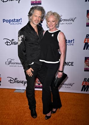 33rd Annual Race to Erase MS Gala Nick Holmes and Virginia Madsen arriving to the 33rd Annual Race to Erase MS Gala held at the Fairmont Century Plaza on June 5, 2026 in Los Angeles, CA. Los Angeles Fairmont Century Plaza California USA Copyright: xStarbuck xAFF-USA.COMx