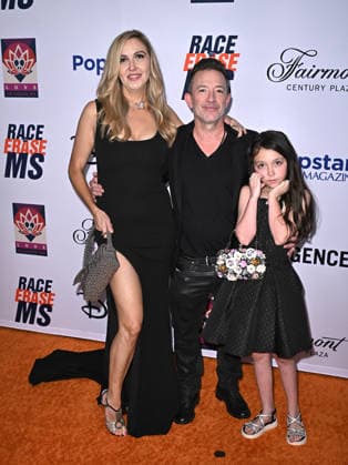 33rd Annual Race to Erase MS Gala Lindsay Bronson, Ava Marie Faustino and David Faustino arriving to the 33rd Annual Race to Erase MS Gala held at the Fairmont Century Plaza on June 5, 2026 in Los Angeles, CA. Los Angeles Fairmont Century Plaza California USA Copyright: xStarbuck xAFF-USA.COMx