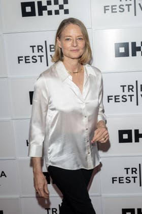 Taxi Driver 50th Anniversary Reunion, 25th Tribeca Film Festival, New York, USA - 05 June 2026 Jodie Foster attends Taxi Driver during the 2026 Tribeca Film Festival at BMCC Tribeca Center of Performing Arts on June 05, 2026 in New York City. New York United States Copyright: xRonxAdarx xSOPAxImagesx _radar_taxidriver_20260605_00678