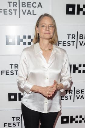 Taxi Driver 50th Anniversary Reunion, 25th Tribeca Film Festival, New York, USA - 05 June 2026 Jodie Foster attends Taxi Driver during the 2026 Tribeca Film Festival at BMCC Tribeca Center of Performing Arts on June 05, 2026 in New York City. New York United States Copyright: xRonxAdarx xSOPAxImagesx _radar_taxidriver_20260605_00689