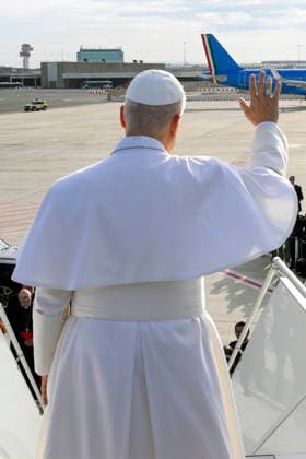 ITALY - POPE LEO XIV ARRIVES AT ROME S LEONARDO DA VINCI INTERNATIONAL AIRPORT IN FIUMICINO - 2026 6 6 Italy, Rome, Vatican, 2026 6 6 Pope Leo XIV arrives at Rome s Leonardo da Vinci International Airport in Fiumicino, some 30 kilometers (18.6 miles) west of Rome, Saturday, to leave for his seven-day pastoral visit to mainland Spain and Canary Islands. EDITORIAL USE ONLY - NO BOOKS Copyright: xVATICANxMEDIA CPPx