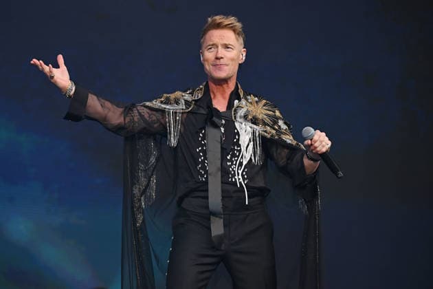 Boyzone performing at Emirates Stadium LONDON, ENGLAND - JUNE 05: Ronan Keating of ˜Boyzone™ performing at Emirates Stadium on June 05, 2026 in London, England CAP MAR MAR Great Britain UK Copyright: xMartinxHarris CapitalxPicturesx