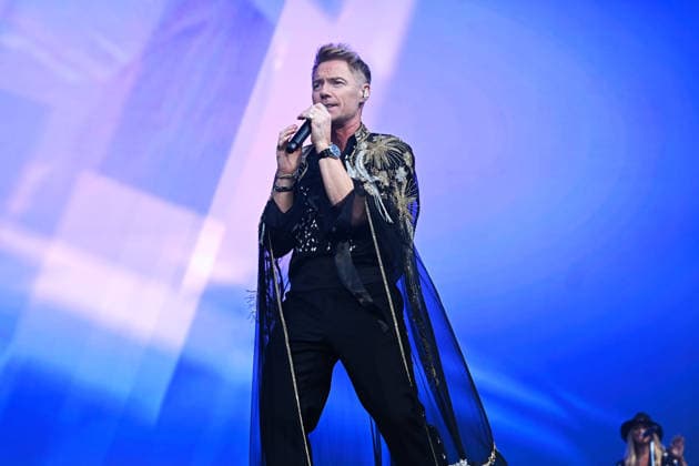 Boyzone performing at Emirates Stadium LONDON, ENGLAND - JUNE 05: Ronan Keating of ˜Boyzone™ performing at Emirates Stadium on June 05, 2026 in London, England CAP MAR MAR Great Britain UK Copyright: xMartinxHarris CapitalxPicturesx