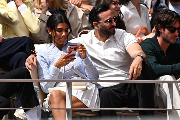French Open - Adil Rami and Louana Franco in the Stands French former football player Adil Rami (R) and Belgian internet personnality Louana Franco watch Germany s Alexander Zverev playing against Czech Republic s Jakub Mensik during their men s semi final singles match on day 13 of the French Open tennis tournament on Court Philippe-Chatrier at the Roland-Garros Complex in Paris on June 5, 2026. Photo by Corrine Dubreuil ABACAPRESS.COM Paris France  Copyright: xDubreuilxCorinne ABACAx