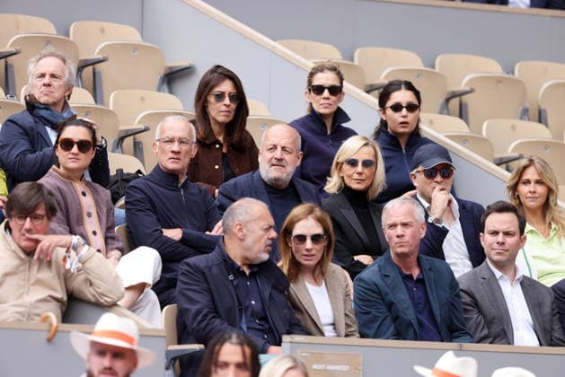 Mélanie Doutey, her daughter, Gilles Bouleau, Renaud Capuçon and his wife Laurence Ferrari, Ophélie Meunier and Julien Arnaud in the stands during the Day thirteen of the 2026 French Open on June 05, 2026 in Paris, France Jacovides Moreau Bestimage Celebs in the stands during the Day thirteen of the 2026 French Open on June 05, 2026 in Paris, France Paris France  Copyright: xJACOVIDES-MOREAUx xBESTIMAGExJACOVIDES-MOREAUx xBESTIMAGEx