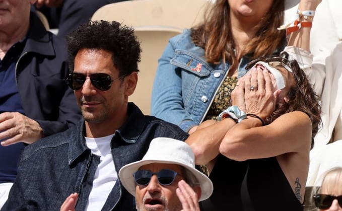 Tomer Sisley and his wife Sandra Sisley in the stands during the Day thirteen of the 2026 Roland Garros French Open on June 05, 2026 in Paris, France Jacovides Moreau Bestimage Celebs in the stands during the Day thirteen of the 2026 French Open on June 05, 2026 in Paris, France Paris France  Copyright: xJACOVIDES-MOREAUx xBESTIMAGExJACOVIDES-MOREAUx xBESTIMAGEx
