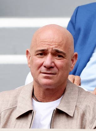 Andre Agassi in the stands during the Day thirteen of the 2026 Roland Garros French Open on June 05, 2026 in Paris, France Jacovides Moreau Bestimage Celebs in the stands during the Day thirteen of the 2026 French Open on June 05, 2026 in Paris, France Paris France  Copyright: xJACOVIDES-MOREAUx xBESTIMAGExJACOVIDES-MOREAUx xBESTIMAGEx
