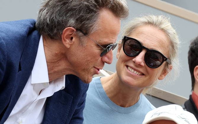 Anne Sophie Lapix and her husband Arthur Sadoun in the stands during the Day thirteen of the 2026 Roland Garros French Open on June 05, 2026 in Paris, France Jacovides Moreau Bestimage Celebs in the stands during the Day thirteen of the 2026 French Open on June 05, 2026 in Paris, France Paris France  Copyright: xJACOVIDES-MOREAUx xBESTIMAGExJACOVIDES-MOREAUx xBESTIMAGEx