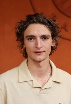 Vassili Schneider au photocall du village night session lors des Internationaux de France de Tennis de Roland Garros 2026, à Paris, France, le 5 juin 2026 Jacovides Moreau Bestimage Celebs attending the village photocall during the 2026 French Open at Roland Garros in Paris, France, on June 5, 2026 Paris France  Copyright: xJACOVIDES-MOREAUx xBESTIMAGExJACOVIDES-MOREAUx xBESTIMAGEx