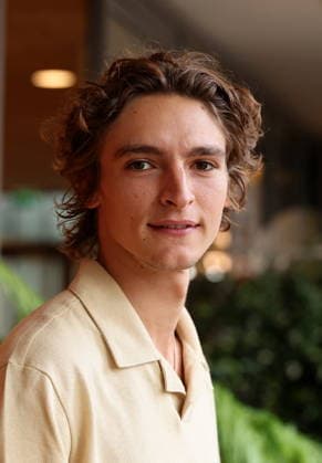 Vassili Schneider au photocall du village night session lors des Internationaux de France de Tennis de Roland Garros 2026, à Paris, France, le 5 juin 2026 Jacovides Moreau Bestimage Celebs attending the village photocall during the 2026 French Open at Roland Garros in Paris, France, on June 5, 2026 Paris France  Copyright: xJACOVIDES-MOREAUx xBESTIMAGExJACOVIDES-MOREAUx xBESTIMAGEx