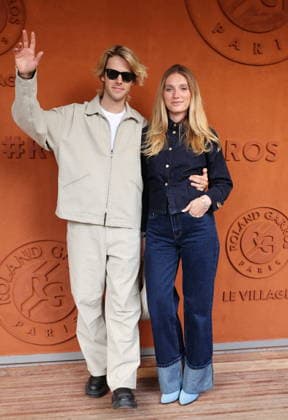 Dorian Lux Ofenbach et sa femme Diane au photocall du village night session lors des Internationaux de France de Tennis de Roland Garros 2026, à Paris, France, le 5 juin 2026 Jacovides Moreau Bestimage Celebs attending the village photocall during the 2026 French Open at Roland Garros in Paris, France, on June 5, 2026 Paris France  Copyright: xJACOVIDES-MOREAUx xBESTIMAGExJACOVIDES-MOREAUx xBESTIMAGEx