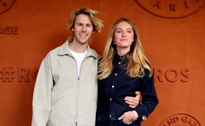 Dorian Lux Ofenbach et sa femme Diane au photocall du village night session lors des Internationaux de France de Tennis de Roland Garros 2026, à Paris, France, le 5 juin 2026 Jacovides Moreau Bestimage Celebs attending the village photocall during the 2026 French Open at Roland Garros in Paris, France, on June 5, 2026 Paris France  Copyright: xJACOVIDES-MOREAUx xBESTIMAGExJACOVIDES-MOREAUx xBESTIMAGEx