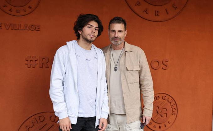 Richard Orlinski and his son Jonathan at the village photocall night session during the 2026 French Open at Roland Garros in Paris, France, on June 5, 2026 Jacovides Moreau Bestimage Celebs attending the village photocall during the 2026 French Open at Roland Garros in Paris, France, on June 5, 2026 Paris France  Copyright: xJACOVIDES-MOREAUx xBESTIMAGExJACOVIDES-MOREAUx xBESTIMAGEx