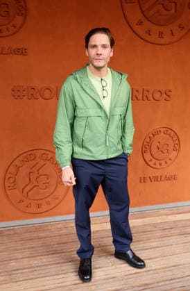 Daniel Brühl au photocall du village night session lors des Internationaux de France de Tennis de Roland Garros 2026, à Paris, France, le 5 juin 2026 Jacovides Moreau Bestimage Celebs attending the village photocall during the 2026 French Open at Roland Garros in Paris, France, on June 5, 2026 Paris France  Copyright: xJACOVIDES-MOREAUx xBESTIMAGExJACOVIDES-MOREAUx xBESTIMAGEx