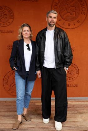 Luka Karabatic et sa compagne Jeny Priez au photocall du village night session lors des Internationaux de France de Tennis de Roland Garros 2026, à Paris, France, le 5 juin 2026 Jacovides Moreau Bestimage Celebs attending the village photocall during the 2026 French Open at Roland Garros in Paris, France, on June 5, 2026 Paris France  Copyright: xJACOVIDES-MOREAUx xBESTIMAGExJACOVIDES-MOREAUx xBESTIMAGEx