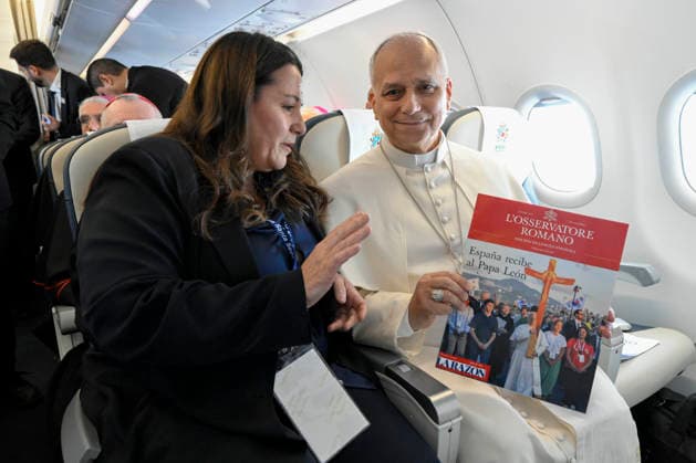 IN FLIGHT - POPE LEO XIV GREETS JOURNALISTS ABOARD THE PAPAL FLIGHT FROM ROME TO MADRID - 2026 6 6 In Flight, Vatican, 2026 6 6 Pope Leo XIV greets journalists aboard the papal flight from Rome to Madrid EDITORIAL USE ONLY - NO BOOKS Copyright: xVATICANxMEDIA CPPx