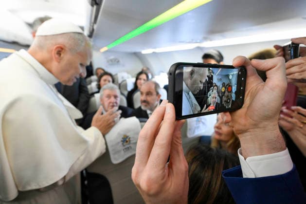 IN FLIGHT - POPE LEO XIV GREETS JOURNALISTS ABOARD THE PAPAL FLIGHT FROM ROME TO MADRID - 2026 6 6 In Flight, Vatican, 2026 6 6 Pope Leo XIV greets journalists aboard the papal flight from Rome to Madrid EDITORIAL USE ONLY - NO BOOKS Copyright: xVATICANxMEDIA CPPx