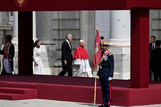 The Royal House receives Pope Leo XIV at the Royal Palace in Madrid King Felipe VI and Queen Letizia attend the welcoming ceremony for Pope Leo XIV at the Royal Palace, June 6, 2026, in Madrid Spain The reception brings together the highest authorities of the State and the Catholic Church in Spain and marks the official start of the pontiffs agenda in the country the welcoming ceremony for Pope Leo XIV at the Royal Palace, June 6, 2026, in Madrid Spain The reception brings together the highest authorities of the State and the Catholic Church in Spain and marks the official start of the pontiffs agenda in the country 06 JUNE 2026 PAPAL VISIT Madrid Madrid Spain  Copyright: xAlbertoxOrtegax 7575852