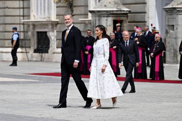 The Royal House receives Pope Leo XIV at the Royal Palace in Madrid King Felipe VI and Queen Letizia attend the welcoming ceremony for Pope Leo XIV at the Royal Palace, June 6, 2026, in Madrid Spain The reception brings together the highest authorities of the State and the Catholic Church in Spain and marks the official start of the pontiffs agenda in the country 06 JUNE 2026 PAPAL VISIT Madrid Madrid Madrid Spain  Copyright: xAlbertoxOrtegax 7575864