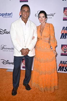 Robert Deshaies mit Ehefrau Dawnmarie Deshaies bei der 33. Race to Erase MS Gala im Fairmont Century Plaza. Los Angeles, 05.06.2026 *** Robert Deshaies with wife Dawnmarie Deshaies at the 33 Race to Erase MS Gala at the Fairmont Century Plaza Los Angeles, 05 06 2026 Foto:xD.xStarbuckx xFuturexImagex ms_6617