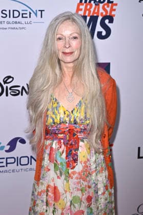 Frances Fisher bei der 33. Race to Erase MS Gala im Fairmont Century Plaza. Los Angeles, 05.06.2026 *** Frances Fisher at the 33 Race to Erase MS Gala at the Fairmont Century Plaza Los Angeles, 05 06 2026 Foto:xD.xStarbuckx xFuturexImagex ms_6676