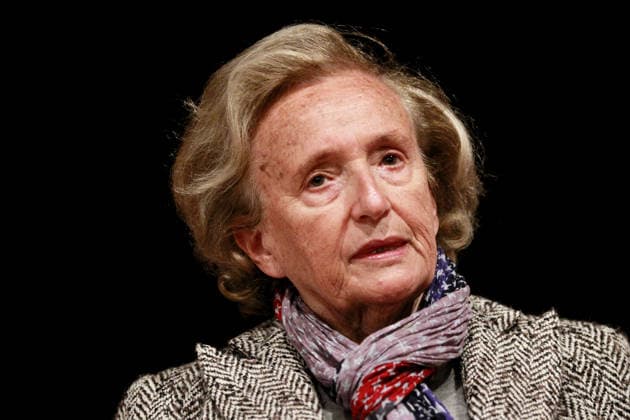 Bernadette Chirac, Wife Of Former French President Jacques Chirac, Dies At 93 Bernadette Chirac, wife of former French President Jacques Chirac, has died at the age of 93. A steadfast supporter throughout her husband’s political career, Bernadette Chodron de Courcel became an influential figure in French public life. She served as a member of the Corrèze General Council and was deeply involved in charitable work. She passed away on Friday at the age of 93. FILE - Bernadette Chirac rencontre ses amis et electeurs a la mairie de Correze-ville, France le 25 septembre 2011 apres la proclamation de sa victoire au premier tour des elections cantonales. Son epoux l ex-president de la Republique Jacques Chirac fut le premier a la feliciter au telep  Copyright: xBernardxPatrick ABACAx