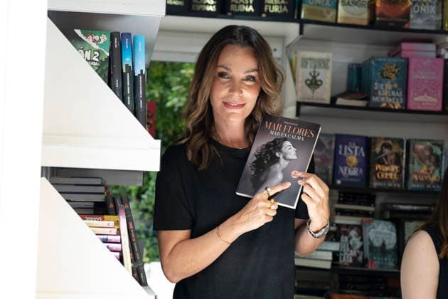 Mar Flores at the 85th edition of the Madrid Book Fair in Madrid - 06 Jun 2026 Mar Flores seen as she signs copies of her books during the 85th edition of the Madrid Book Fair, in Retiro Park in Madrid. Madrid Spain Copyright: xAtilanoxGarciax xSOPAxImagesx photos21578