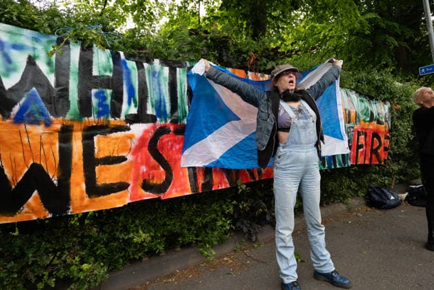 June 6, 2026, Perth, Scotland, UK: Anti-immigration protesters held a demonstration outside The Queens Hotel in Perth, while pro-immigration protesters aligned with Perth Against Racism staged a Reject Hate And Division counter-demonstration outside the Radisson Blu Hotel opposite. Both hotels are being used to house asylum seekers and have been the focus of similar protests in recent months. Perth UK  - ZUMAs357 20260606_zip_s357_003 Copyright: xCameronxScottx