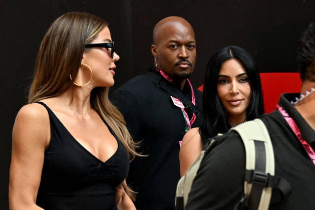 Khloe and Kim Kardashian in the paddocks of the Formula 1 Louis Vuitton Grand Prix of Monaco 2026, in Monte Carlo, Monaco, on June 6, 2026 Bruno Bebert Bestimage Celebs in the paddocks of the Formula 1 Louis Vuitton Grand Prix of Monaco 2026, in Monte Carlo, Monaco, on June 6, 2026 Monte Carlo Monaco  Copyright: xBrunoxBebertx xBestimagexBrunoxBebertx xBestimagex