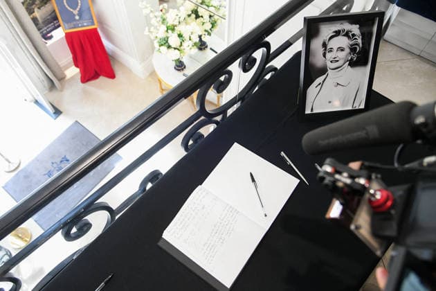 Hommage à Bernadette Chirac à la Maison de lElysée à Paris le 6 juin 2026 Lionel Urman Bestimage Tribute to Bernadette Chirac at the Elysée House in Paris on June 6, 2026 Paris France  Copyright: xLIONELxURMANxx xBESTIMAGExLIONELxURMANxx xBESTIMAGEx