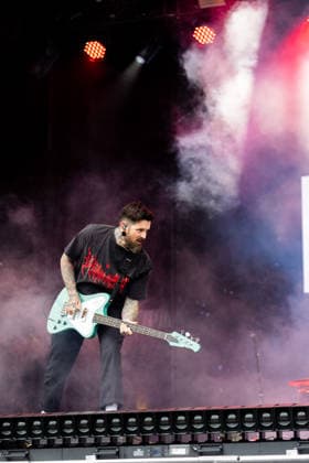 Davyd Winter-Bates (Bass) während des Auftritts der britischen Metalcore-Band Bury Tomorrow im Rahmen des Festivals Rock am Ring 2026 am Nürburgring. Nürburg Rock am Ring Rheinland-Pfalz Germany *** Davyd Winter Bates bass during the performance of the British metalcore band Bury Tomorrow as part of the Rock am Ring 2026 festival at the Nürburgring Nürburg Rock am Ring Rheinland Pfalz Germany