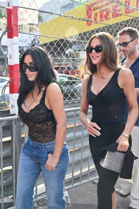 IPA85399806 - Monte Carlo, Formula 1 Monaco Grand Prix - Celebrities attend Saturday practice - Kim Kardashian and KhloÃ Kardashian Pictured: Kim Kardashian and KhloÃ Kardashian  Copyright: xManuelexMangiarottix xManuelexMangiarottix 85399806