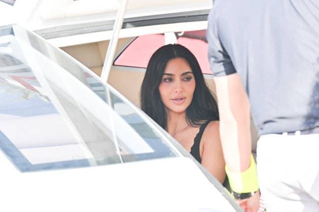 IPA85399888 - Monte Carlo, Formula 1 Monaco Grand Prix - Celebrities attend Saturday practice - Kim Kardashian and KhloÃ Kardashian Pictured: Kim Kardashian and KhloÃ Kardashian  Copyright: xManuelexMangiarottix xManuelexMangiarottix 85399888