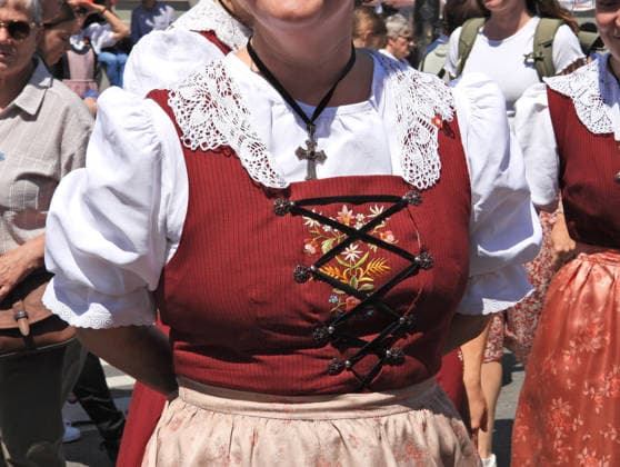 06.06.2026 Schweiz Sursee Schweizerisches Trachtenchorfest. Bild .Schmuke Urner Frauen Tracht. *** 06 06 2026 Switzerland Sursee Swiss traditional costume festival Picture Schmuke Uri women traditional costume 