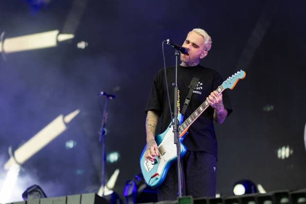 Nicolas Exposito (Gitarre) während des Auftritts der französischen Metalcore-Band Landmvrks im Rahmen des Festivals Rock am Ring 2026 am Nürburgring. Nürburg Rock am Ring Rheinland-Pfalz Germany *** Nicolas Exposito guitar during the performance of the French metalcore band Landmvrks as part of the Rock am Ring 2026 festival at the Nürburgring Nürburg Rock am Ring Rheinland Pfalz Germany