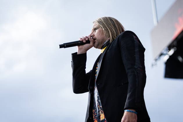 Rock am Ring 2026, Tag 2, 6.6.2026 Die kanadischen Alternative-Rocker von Three Days Grace -- Mit dem Traditionsfestival Rock am Ring am Nürburgring in der Eifel startet in Deutschland die Festival-Saison. Rock am Ring findet in diesem Jahr vom 5. bis 7. Juni statt. Rund 80 Bands und Künstler stehen auf einer der drei großen Bühnen. Nürburg Nürburgring Rheinland-Pfalz Deutschland *** Rock am Ring 2026, Day 2, 6 6 2026 The Canadian alternative rockers from Three Days Grace The traditional Rock am Ring festival at the Nürburgring in the Eifel region kicks off the festival season in Germany Rock am Ring will take place this year from June 5 to 7 Around 80 bands and artists will perform on one of the three large stages Nürburg Nürburgrin Copyright: xSebastianxDerixx