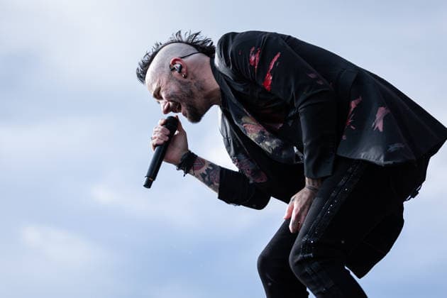 Rock am Ring 2026, Tag 2, 6.6.2026 Die kanadischen Alternative-Rocker von Three Days Grace -- Mit dem Traditionsfestival Rock am Ring am Nürburgring in der Eifel startet in Deutschland die Festival-Saison. Rock am Ring findet in diesem Jahr vom 5. bis 7. Juni statt. Rund 80 Bands und Künstler stehen auf einer der drei großen Bühnen. Nürburg Nürburgring Rheinland-Pfalz Deutschland *** Rock am Ring 2026, Day 2, 6 6 2026 The Canadian alternative rockers from Three Days Grace The traditional Rock am Ring festival at the Nürburgring in the Eifel region kicks off the festival season in Germany Rock am Ring will take place this year from June 5 to 7 Around 80 bands and artists will perform on one of the three large stages Nürburg Nürburgrin Copyright: xSebastianxDerixx