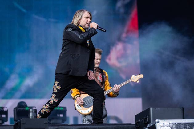 Rock am Ring 2026, Tag 2, 6.6.2026 Die kanadischen Alternative-Rocker von Three Days Grace -- Mit dem Traditionsfestival Rock am Ring am Nürburgring in der Eifel startet in Deutschland die Festival-Saison. Rock am Ring findet in diesem Jahr vom 5. bis 7. Juni statt. Rund 80 Bands und Künstler stehen auf einer der drei großen Bühnen. Nürburg Nürburgring Rheinland-Pfalz Deutschland *** Rock am Ring 2026, Day 2, 6 6 2026 The Canadian alternative rockers from Three Days Grace The traditional Rock am Ring festival at the Nürburgring in the Eifel region kicks off the festival season in Germany Rock am Ring will take place this year from June 5 to 7 Around 80 bands and artists will perform on one of the three large stages Nürburg Nürburgrin Copyright: xSebastianxDerixx